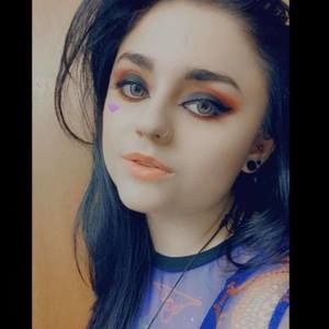 Meet your Posher, Bee